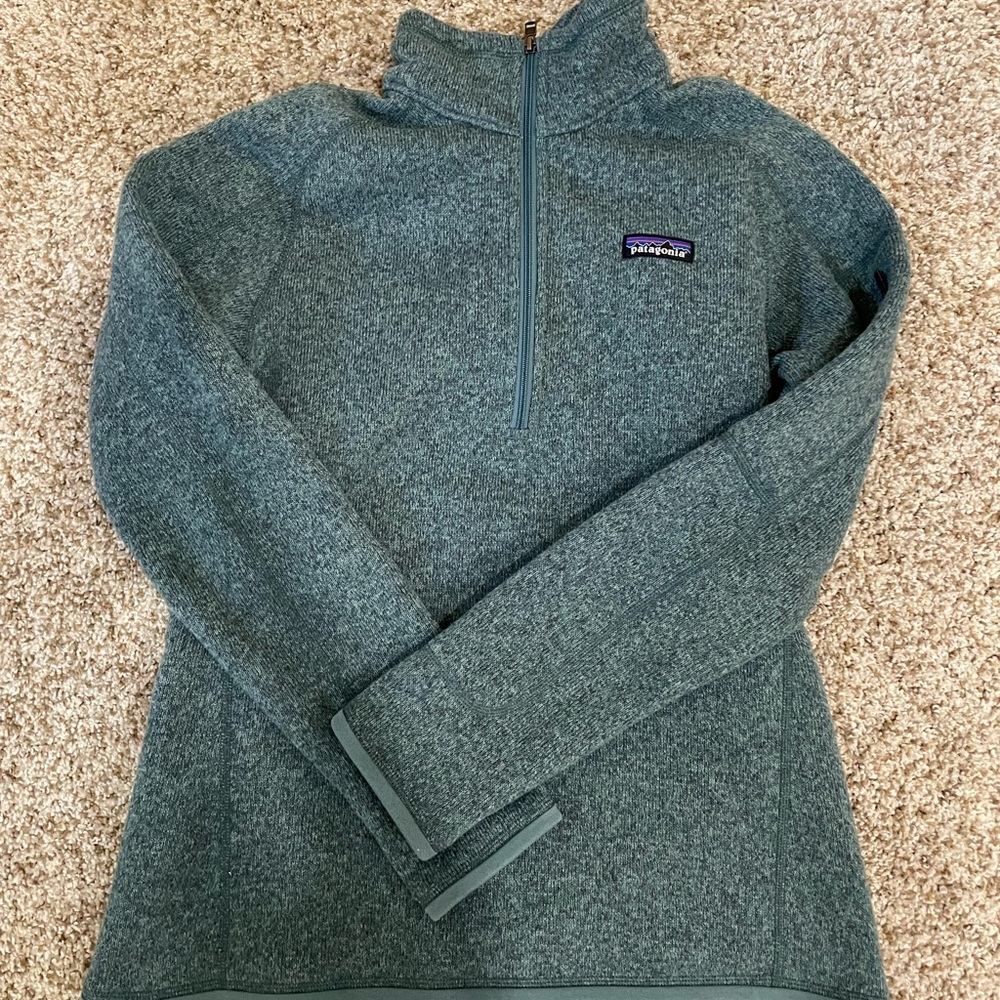 Patagonia half zip fleece (teal)
